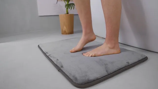 Clara Clark Bath Mat Review: Memory Foam Bathroom Rug image 8