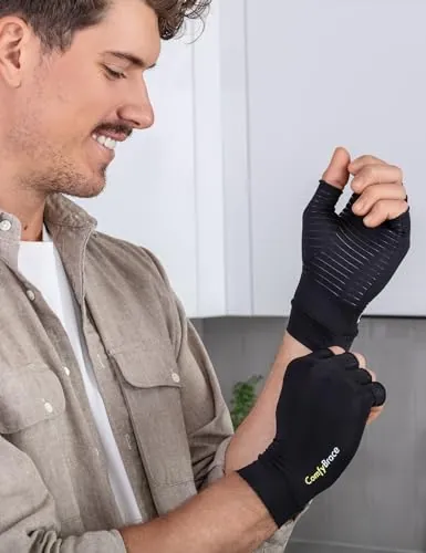 ComfyBrace Compression Gloves Review for Hand Support image 4