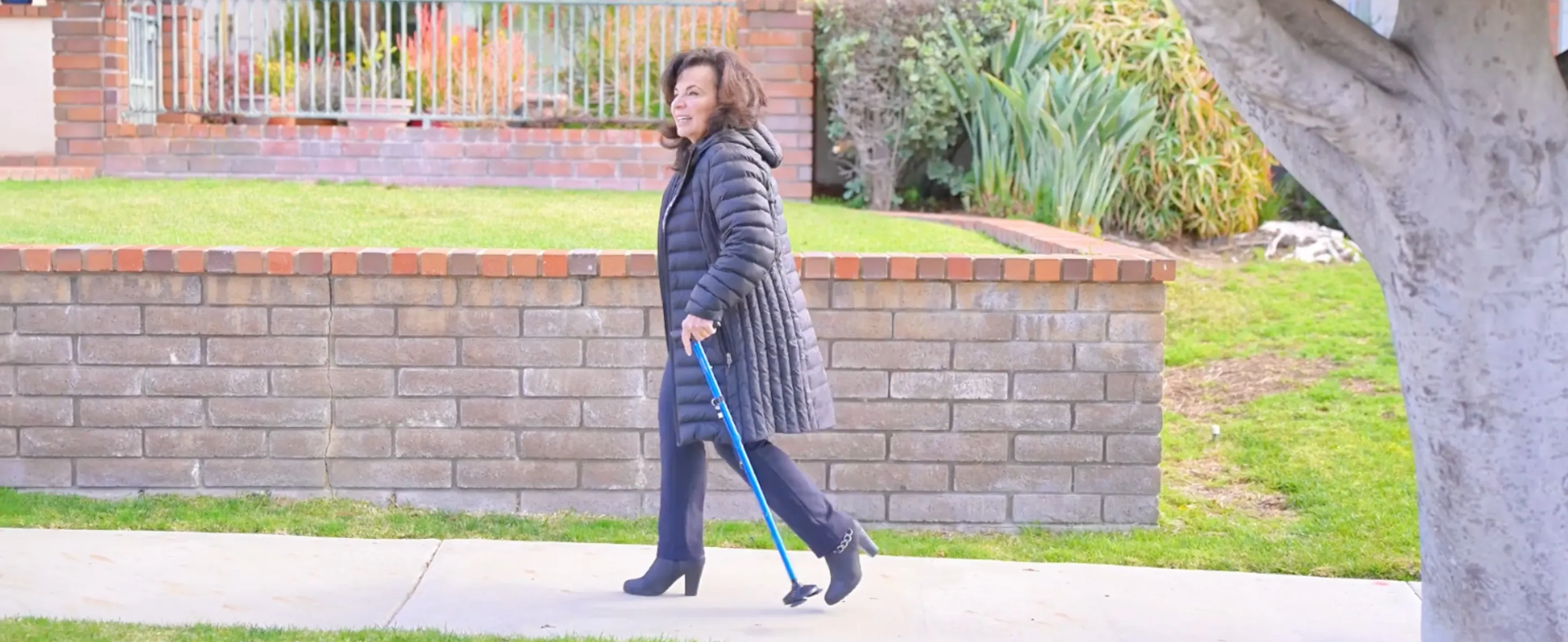 HONEYBULL Walking Cane Review: Foldable Support Cane image 7