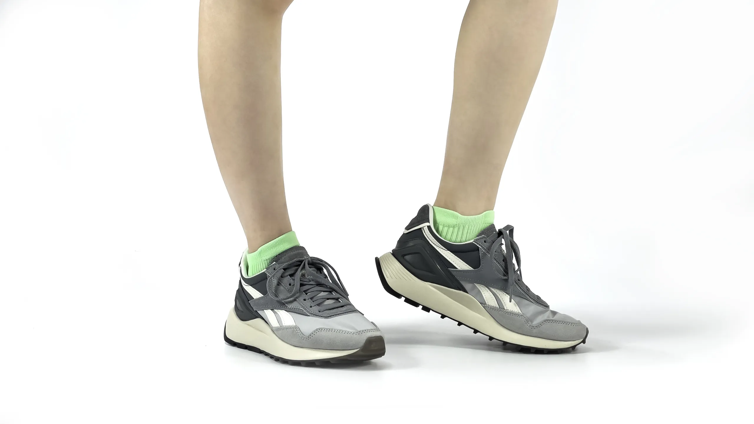 CWVLC Compression Athletic Socks Review: Fit and Value image 7