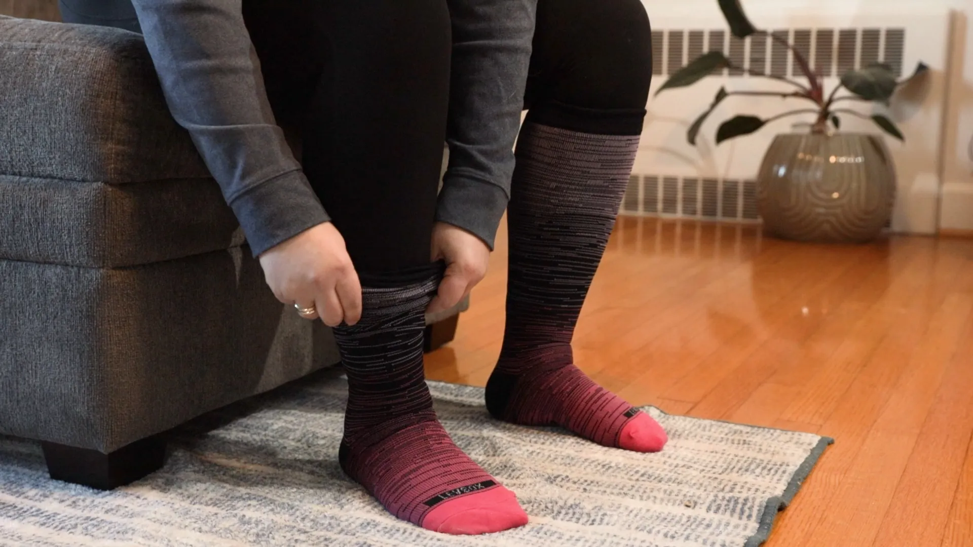 LEVSOX Wide Calf Compression Socks Review image 7